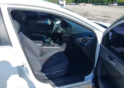 2019 Hyundai Sonata Se из США, поврежденный, VIN 5NPE24AF6KH760109